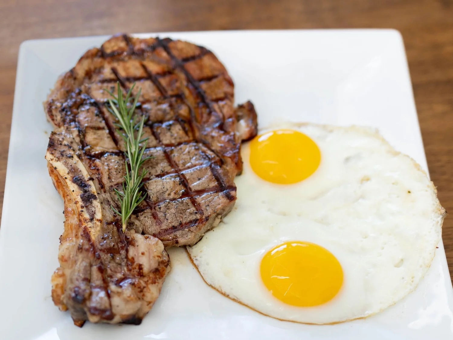 Steak and eggs with hash browns
